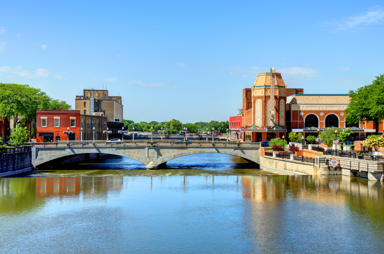 Attorney Recruiter in Aurora